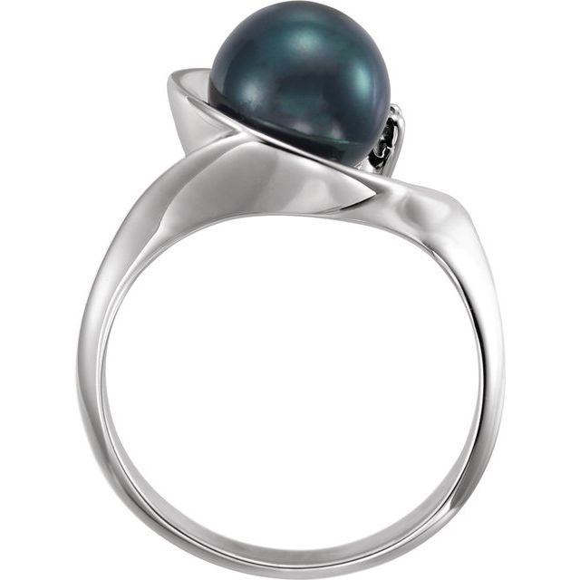 14k White Cultured Black Akoya Pearl & .03 Ctw Natural Diamond Ring