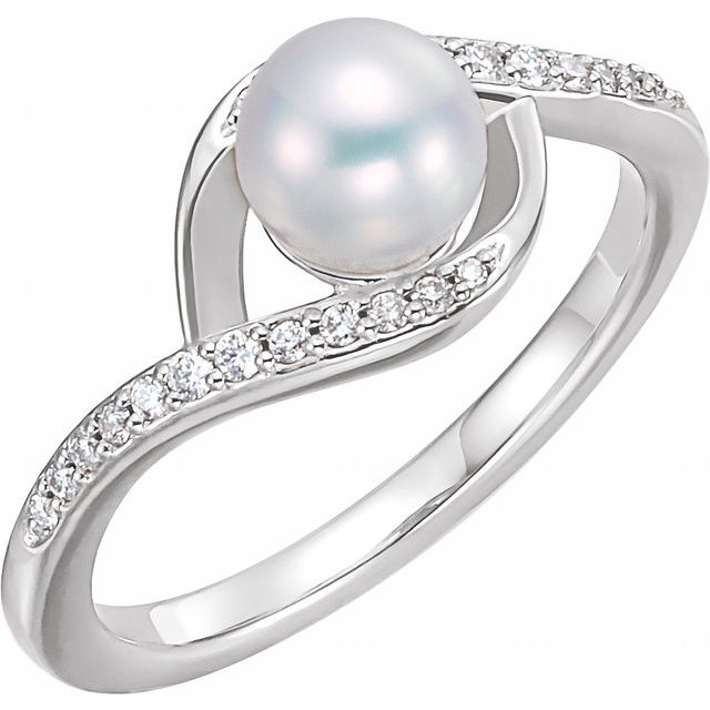 14k White Cultured White Freshwater Pearl & 1/8 Ctw Natural Diamond Ring