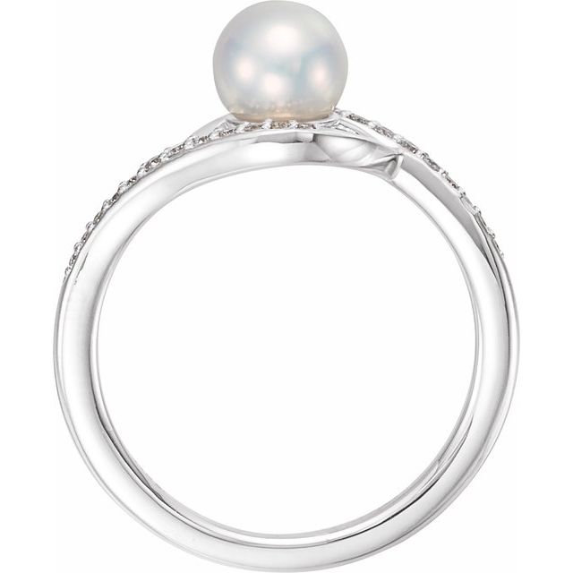 14k White Cultured White Freshwater Pearl & 1/8 Ctw Natural Diamond Ring