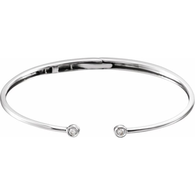14k White 1/6 Ctw Natural Diamond Hinged Cuff 7' Bracelet