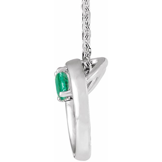 14k White Natural Emerald Circle 16-18' Necklace