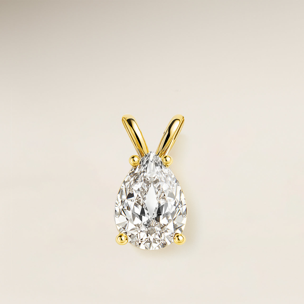 Pear Diamond 4 Claw Pendant