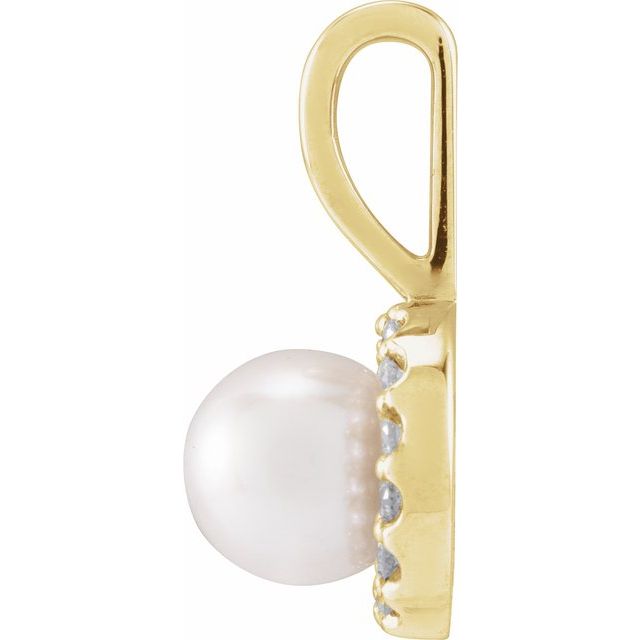14K Yellow Cultured White Akoya Pearl  & 1/10 CTW Natural Diamond Pendant