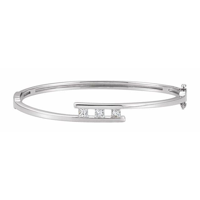 14K White 5/8 CTW Natural Diamond Bangle 6 1/2' Bracelet
