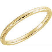 14k Yellow 2 Mm Half Round Hammered Comfort-fit Band Size 7