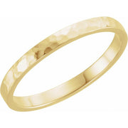 14k Yellow 2 Mm Flat Hammered Band Size 11.5