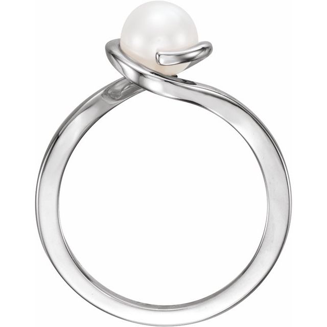 14k White Cultured White Freshwater Pearl Ring