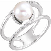 14k White Cultured White Freshwater Pearl & 1/8 Ctw Natural Diamond Ring