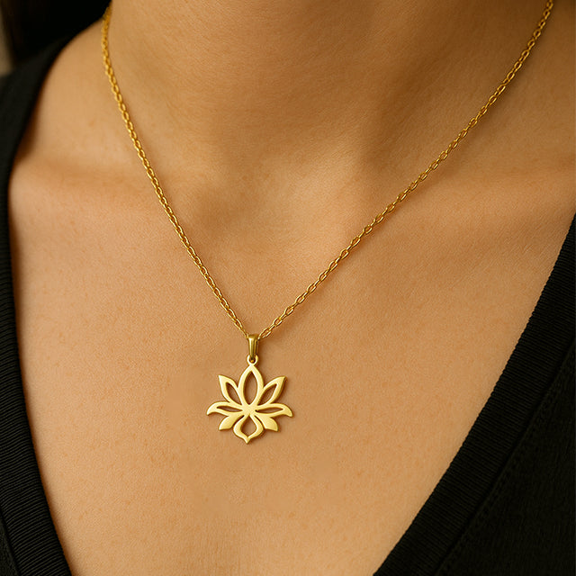 14K Yellow Petite Lotus 16-18' Necklace