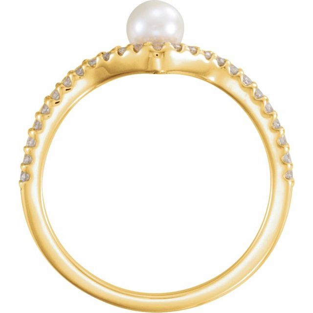 14K Yellow Cultured White Freshwater Cultured Pearl & 1/6 CTW Natural Diamond V Ring