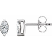 14k White 1/5 Ctw Natural Diamond Cluster Earrings