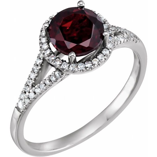 14K White Natural Mozambique Garnet & 1/6 CTW Natural Diamond Ring