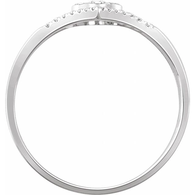 14k White 1/10 Ctw Natural Diamond V Ring