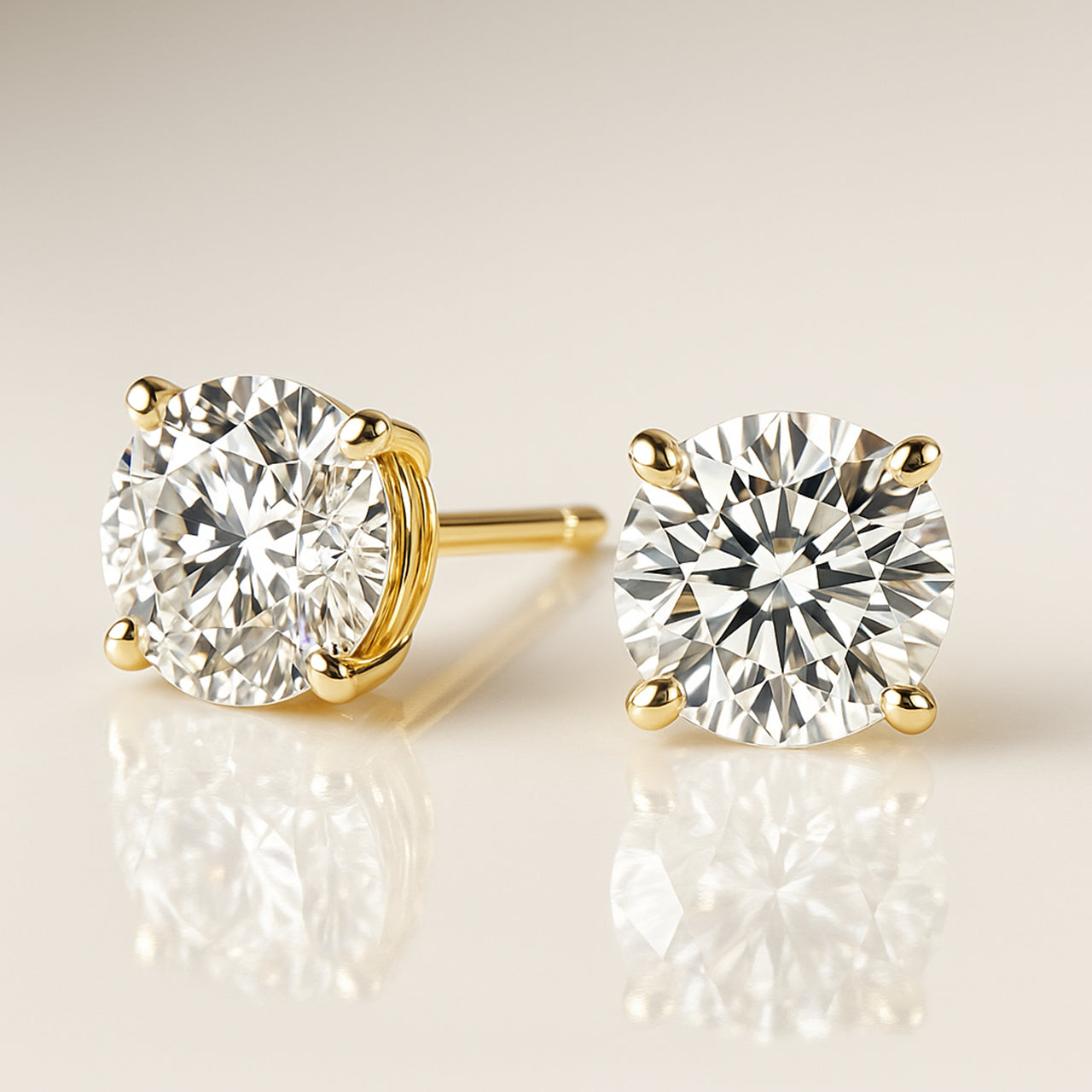 Round Solitaire Prong Stud Earrings